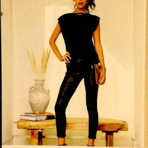 AVANTI SILK PADDED BLACK TOP!